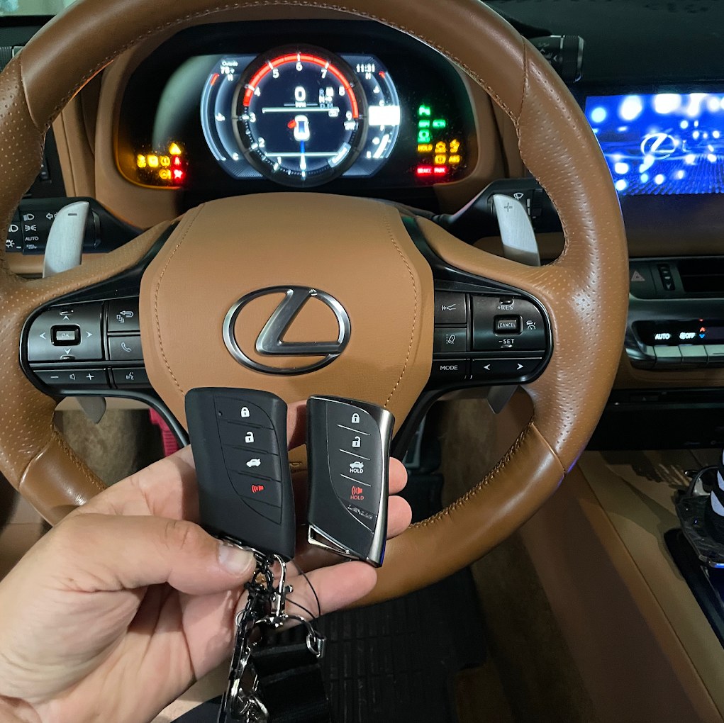Vehicle and smart key from an All Cars Locksmith job
